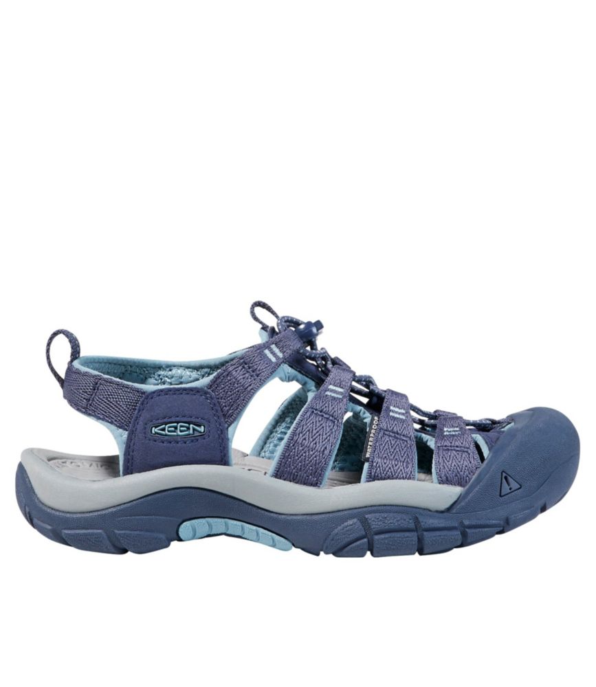 skechers wide width flip flops