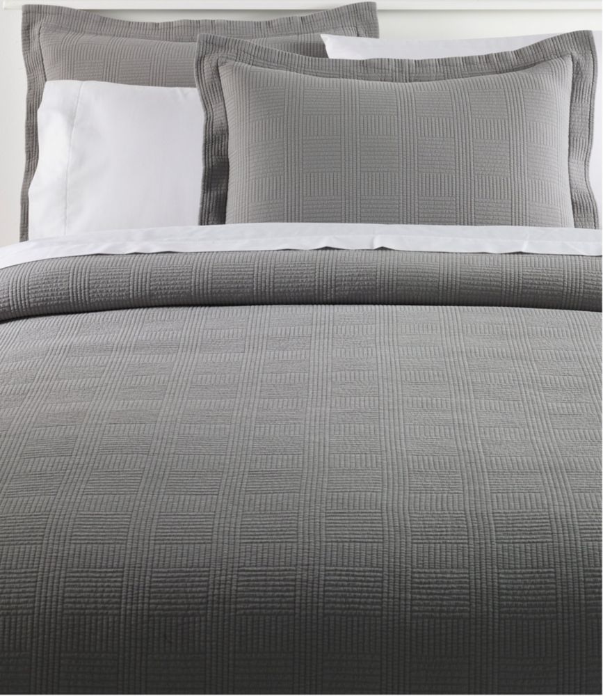 Vintage Matelassé Bedspread