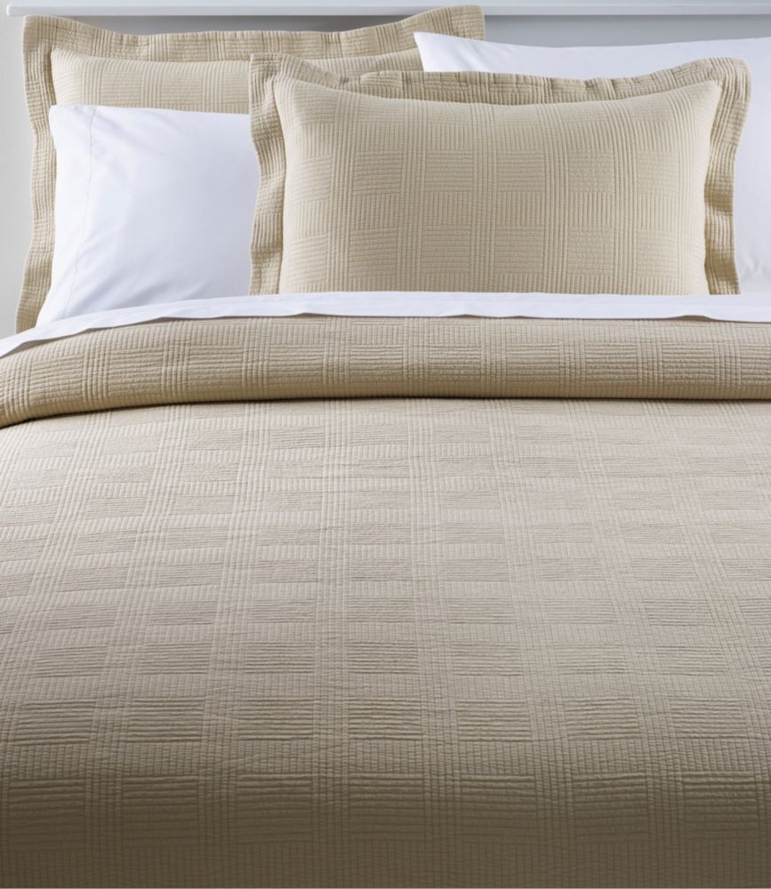 Vintage Matelassé Coverlet, New Khaki, small image number 1
