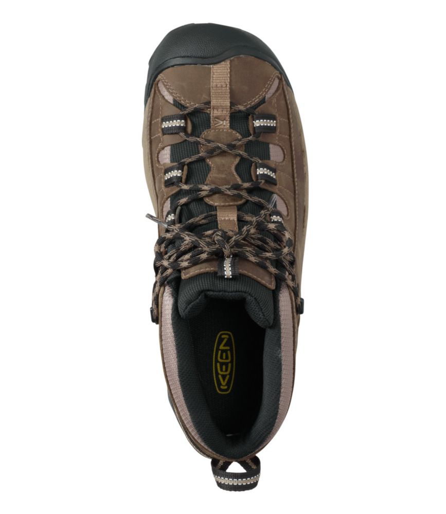 keen targhee hiking shoes