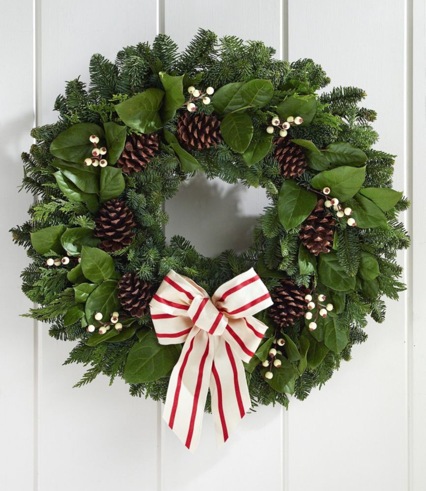 Woodland Snowberry Christmas Wreath