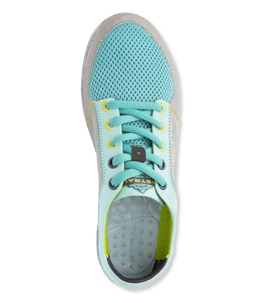 water shoes that look like tennis shoes