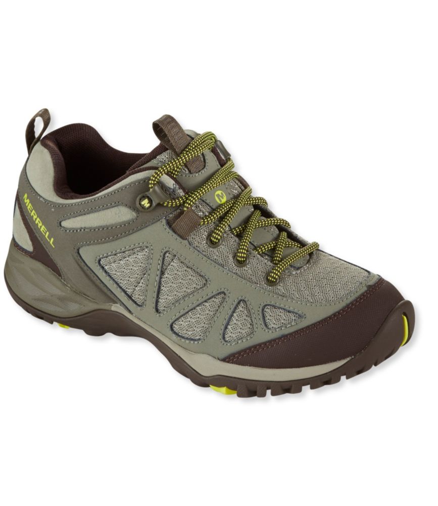 ventilated hiking shoes