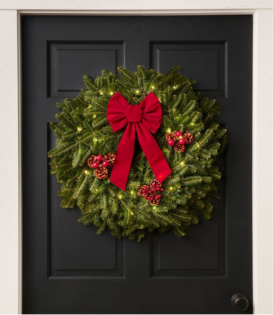 Traditional Balsam Wreath, Lighted, 24"