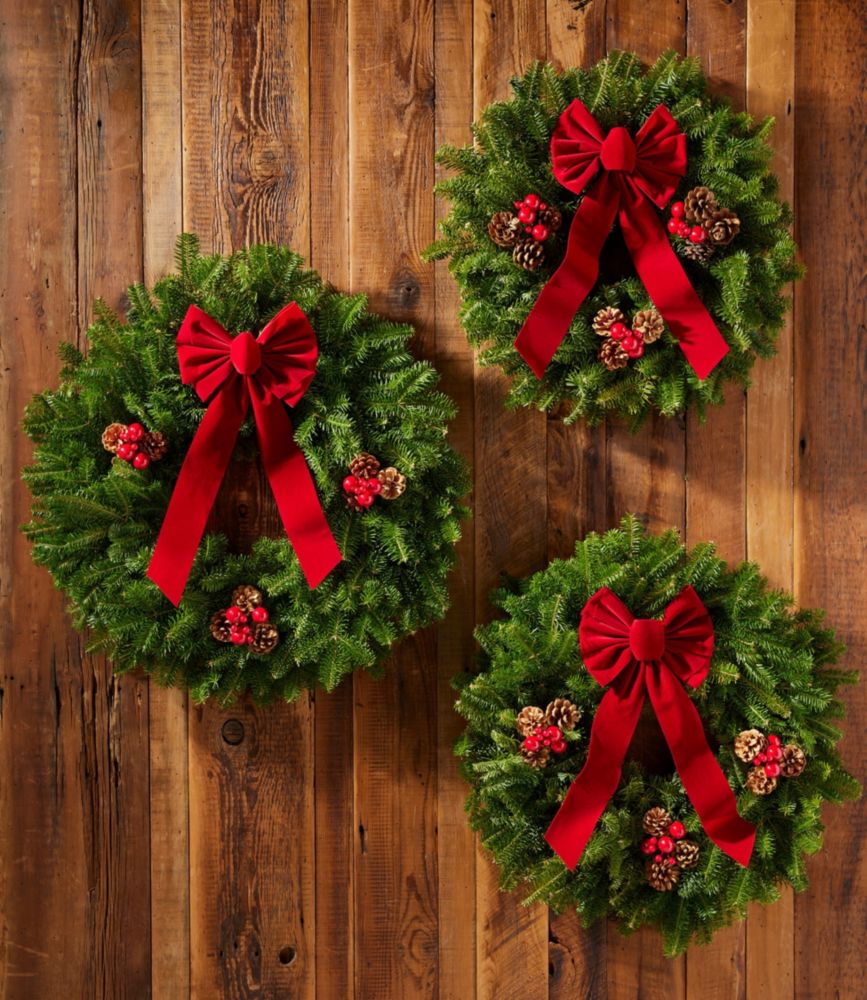 Fresh Traditional Christmas Balsam Wreath, 30"
