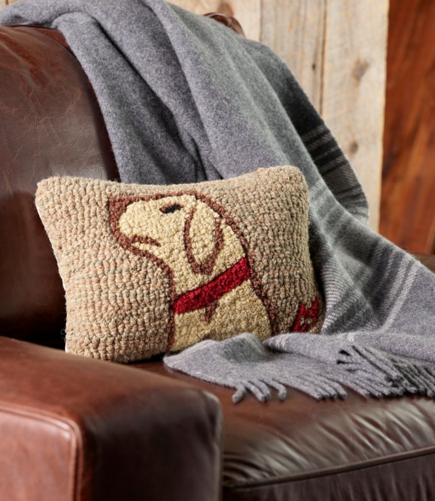 Wool Hooked Throw Pillow, Begging Yellow Lab, 8" x 12" Throw Pillows