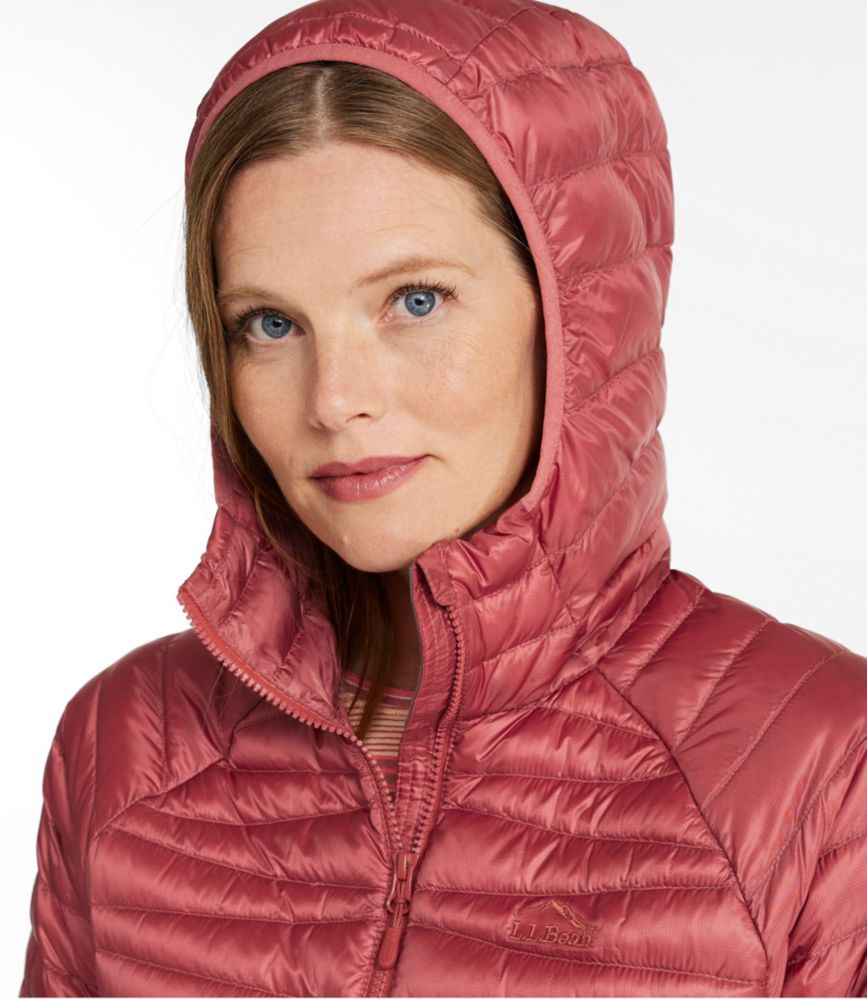 Women's Ultralight 850 Down Hooded Sweater