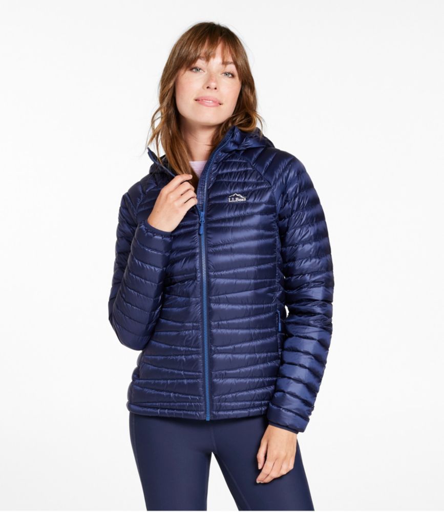 Women's Ultralight 850 Down Hooded Sweater