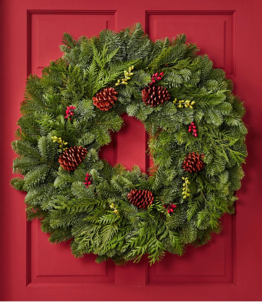 Woodland Berry Wreath 30"