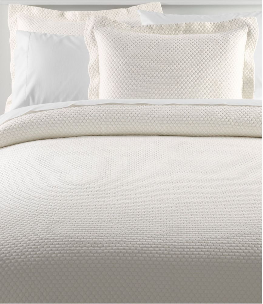 Organic Honeycomb Matelassé Coverlet