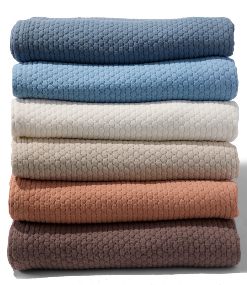 Organic Honeycomb Matelassé Coverlet
