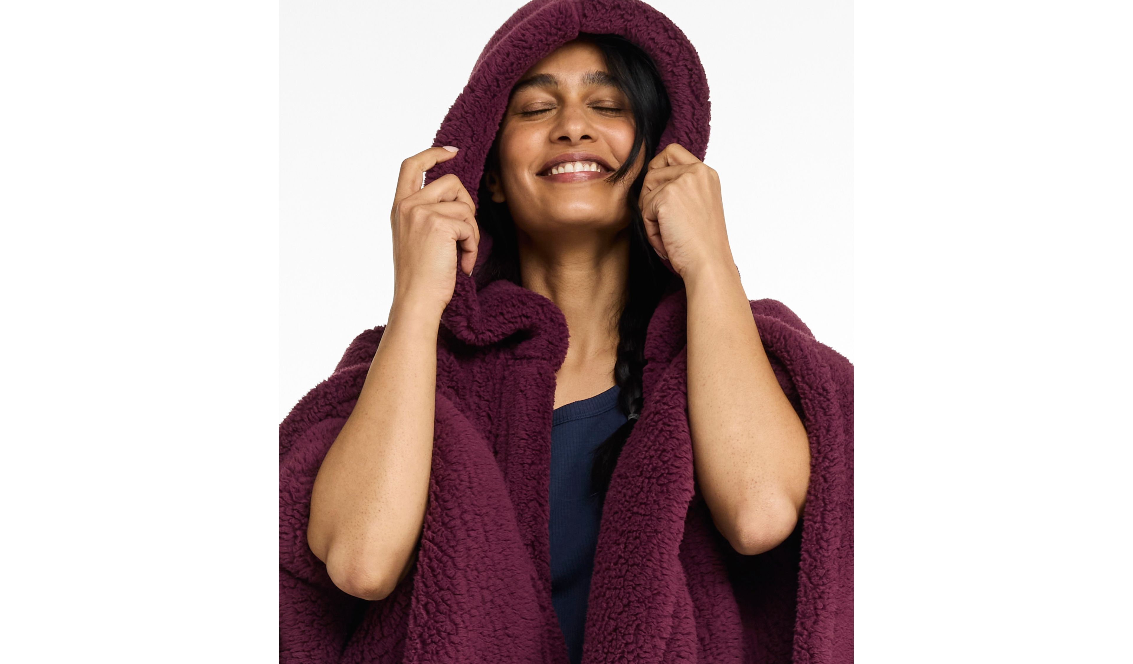 Cozy Sherpa Wearable Throw