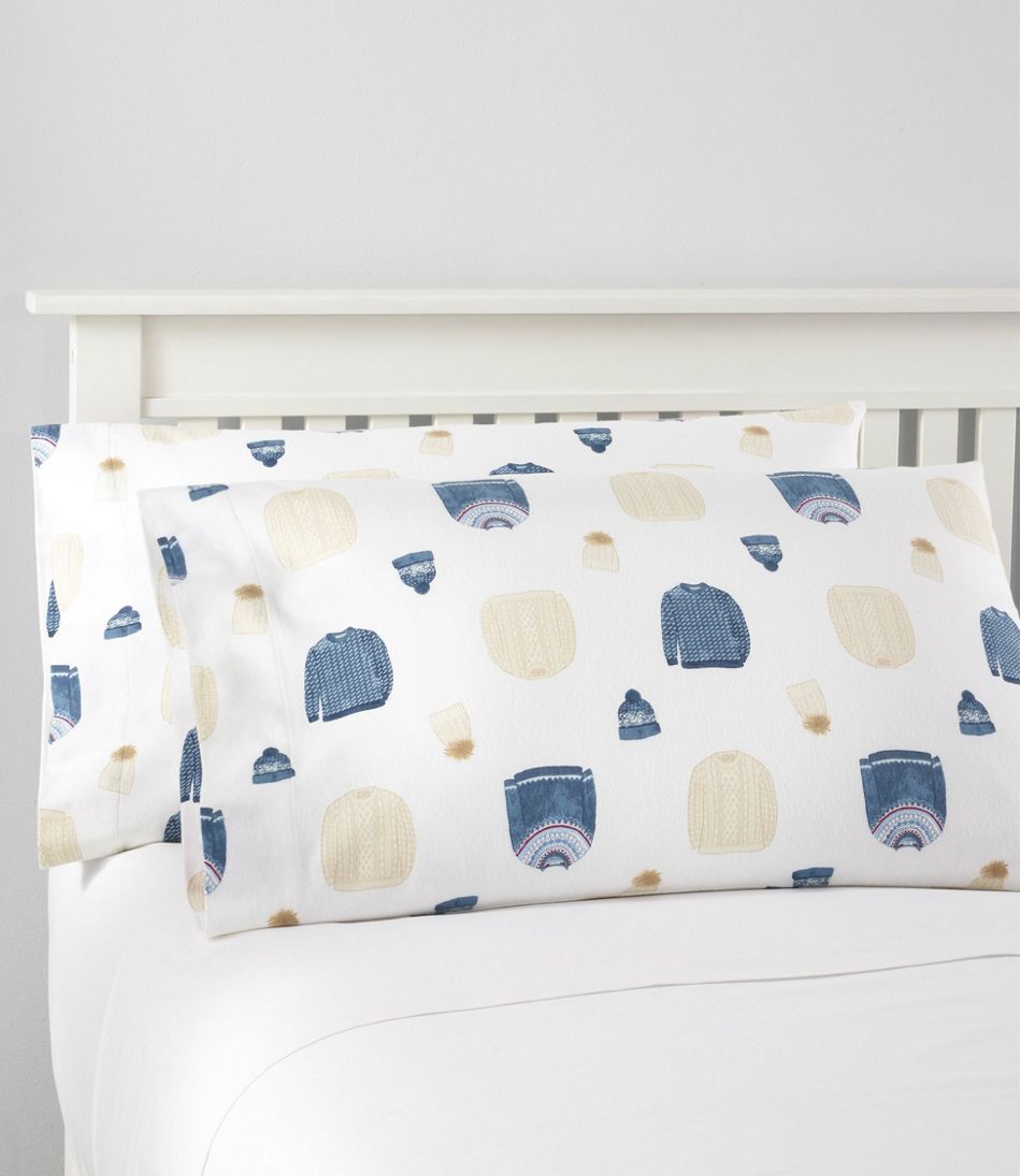 Sara Fitz™ Sweater Print Flannel Sheet Collection