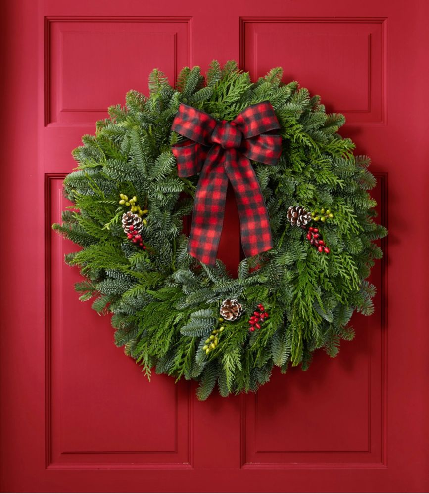 Buffalo Plaid Wreath, 24"