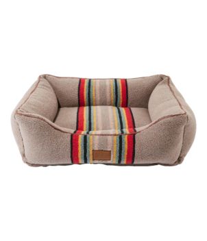 Vintage Camp Dog Bed