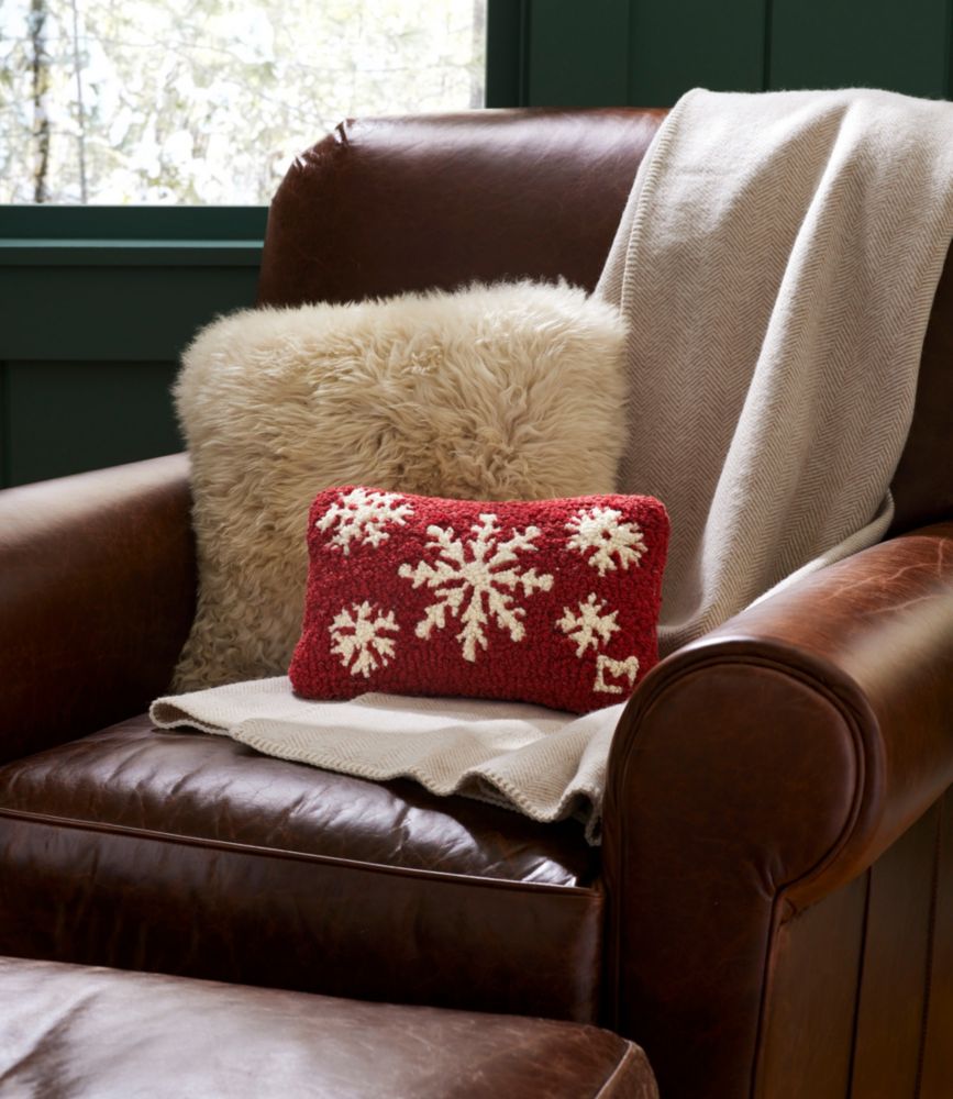 Wool Hooked Throw Pillow, Snowflake, 8" x 12"