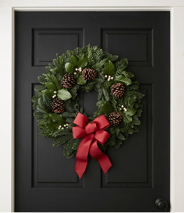 Snow Berry Wreath, One Color, largeimage number 0