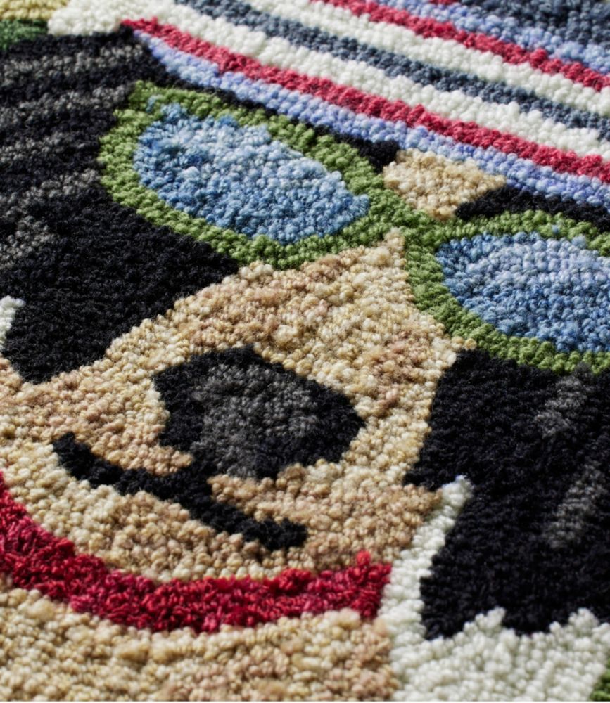 Indoor/Outdoor Vacationland Rug, Dogs Skiing