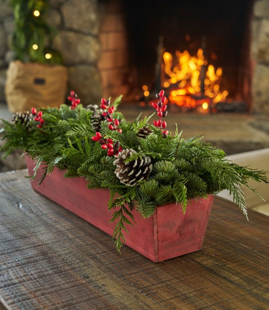 Woodland Berry Runner Centerpiece