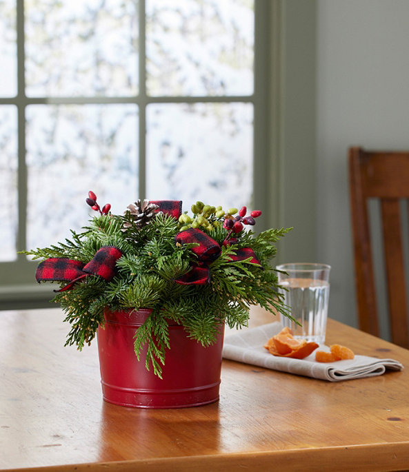 Buffalo Plaid Centerpiece, One Color, large image number 1