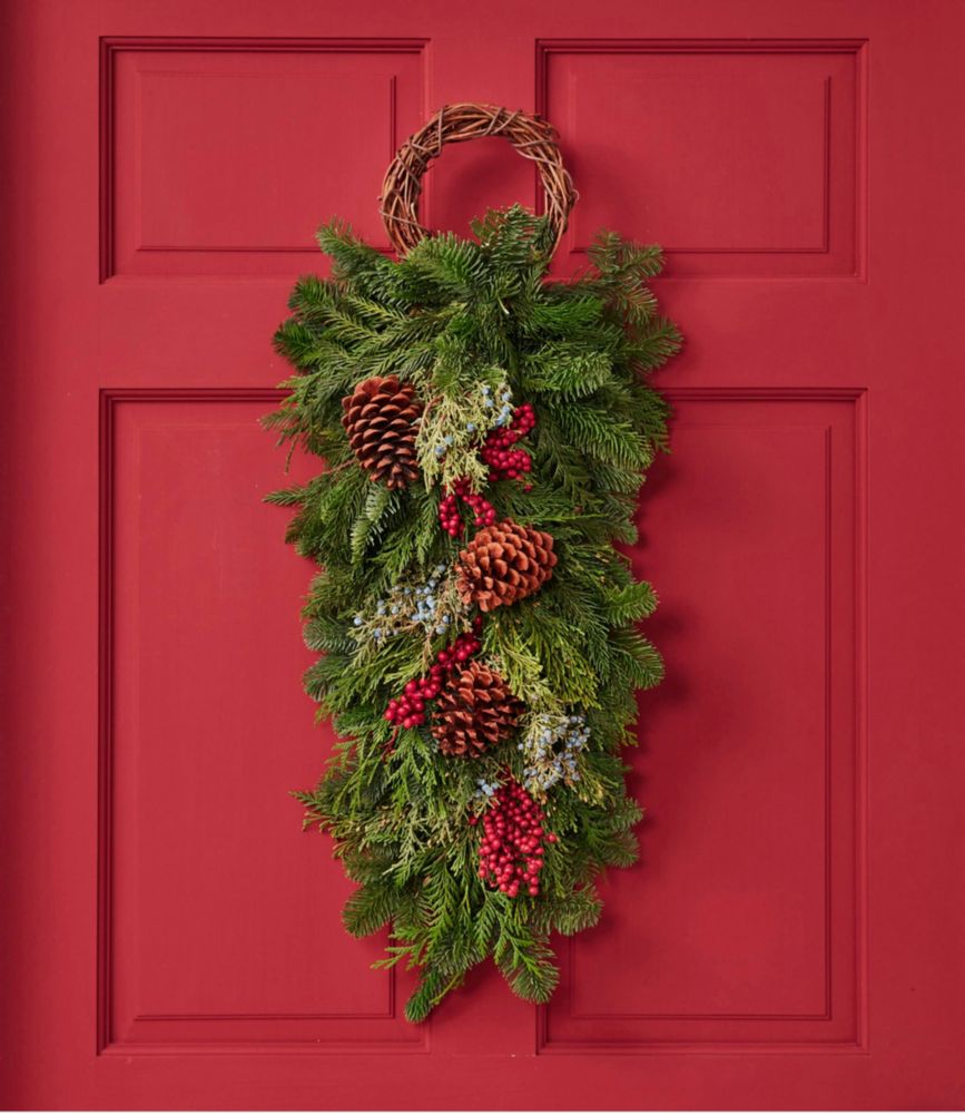 woodland-canella-berry-swag-fresh-wreaths-greenery-at-l-l-bean