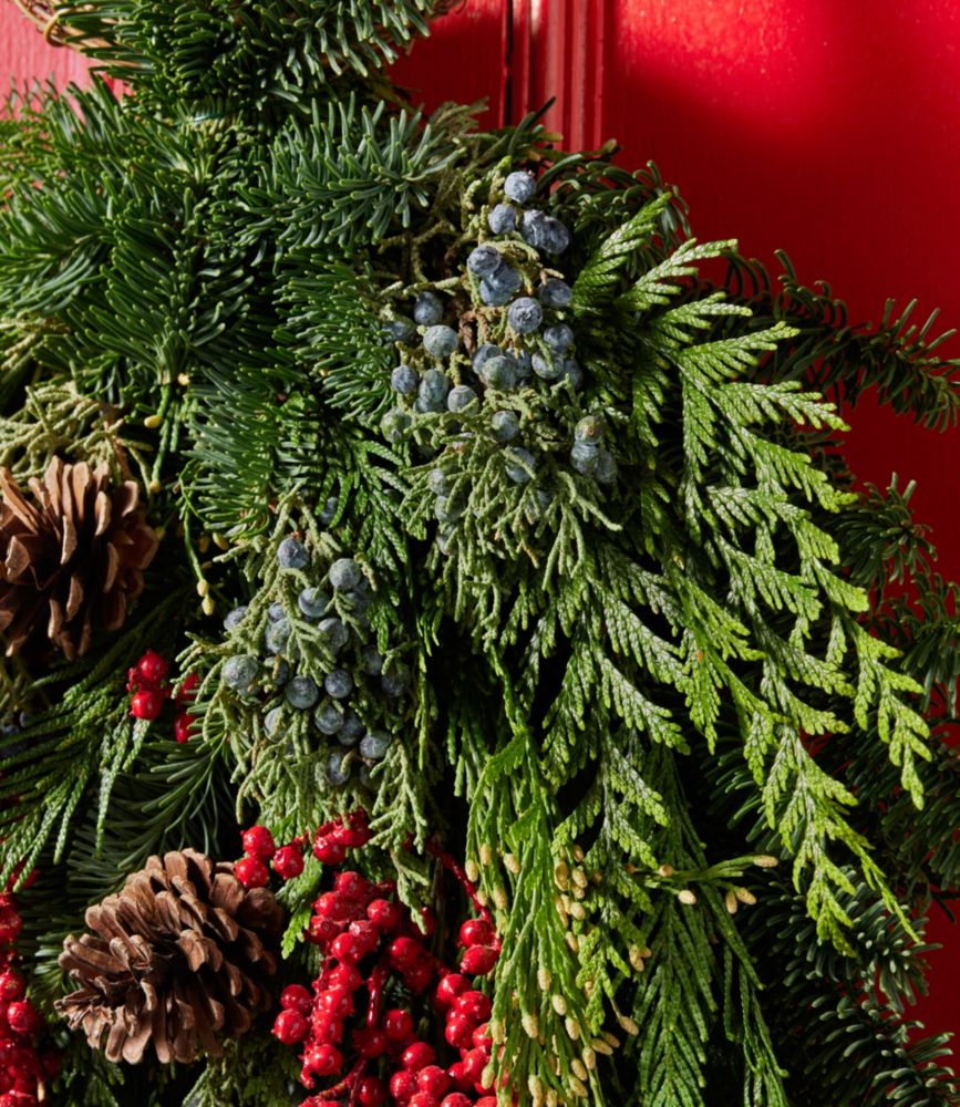 Woodland Canella Berry Swag