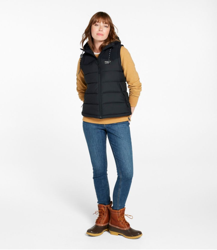 Women's Mountain Classic Hooded Down Vest, Pinewood Green/Carbon Navy, small image number 4