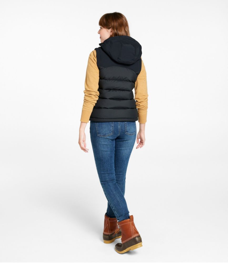 Women's Mountain Classic Hooded Down Vest, Pinewood Green/Carbon Navy, small image number 5