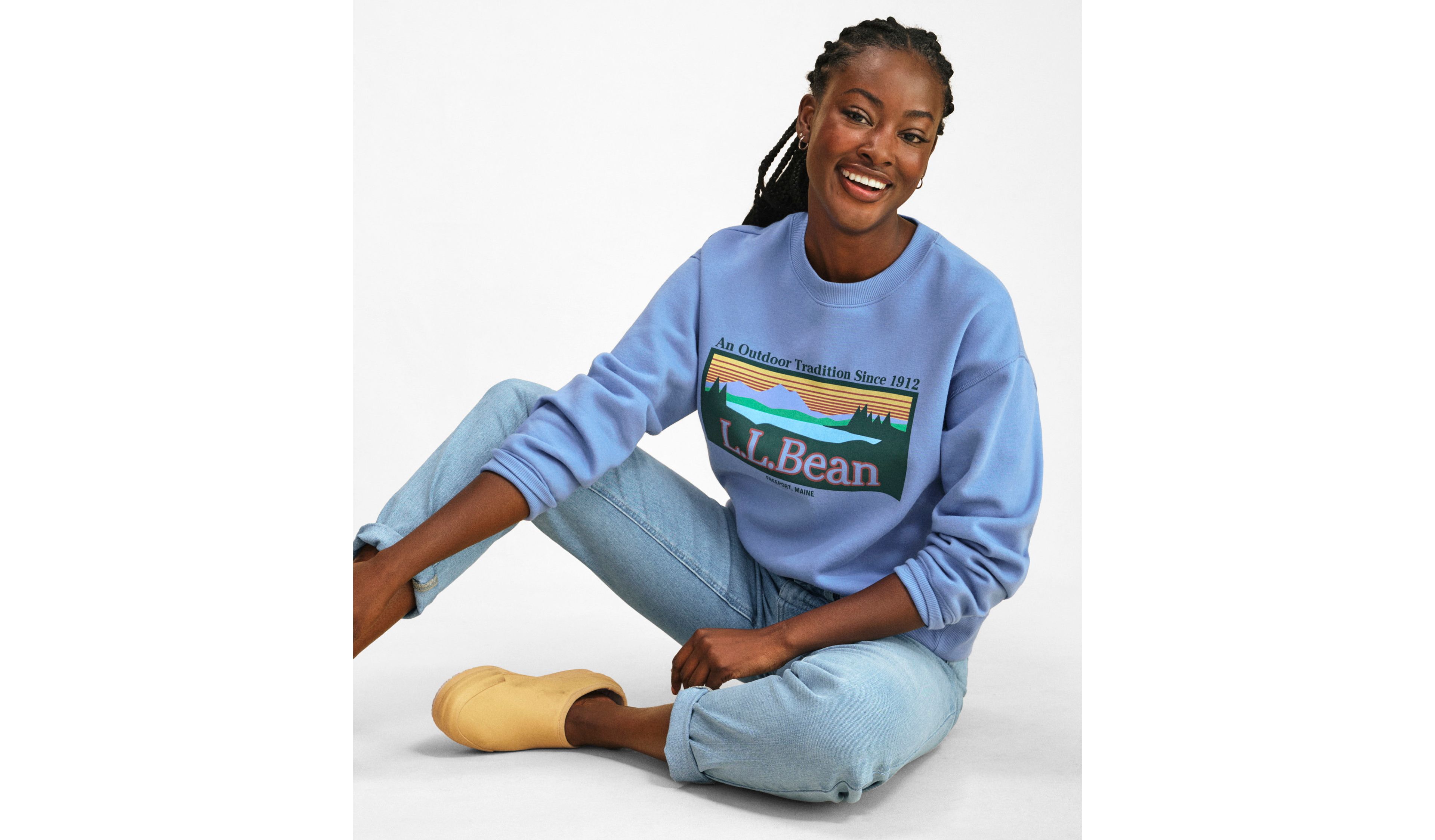 Women's Essential Sweatshirt, Crewneck Logo