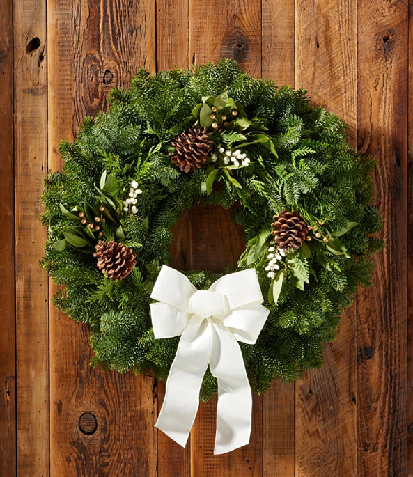 Winter White Wreath 24", One Color, large image number 0