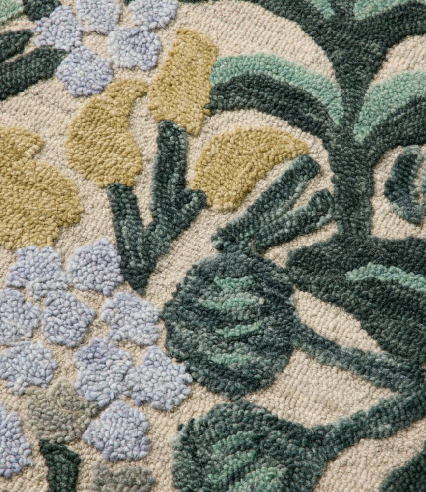 Leafy Floral Wool Tufted Rug