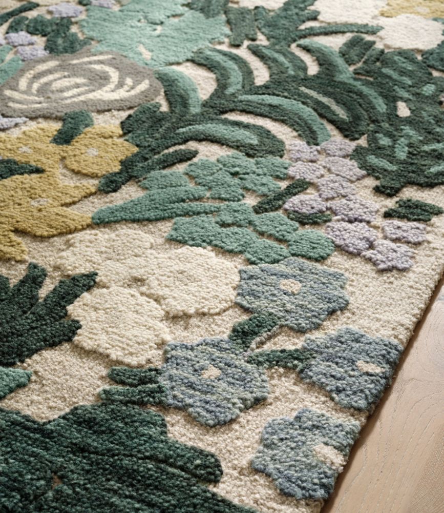 Leafy Floral Wool Tufted Rug