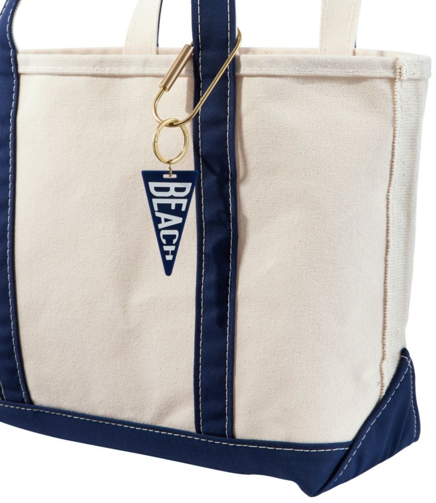 Pennant Charm, Beach