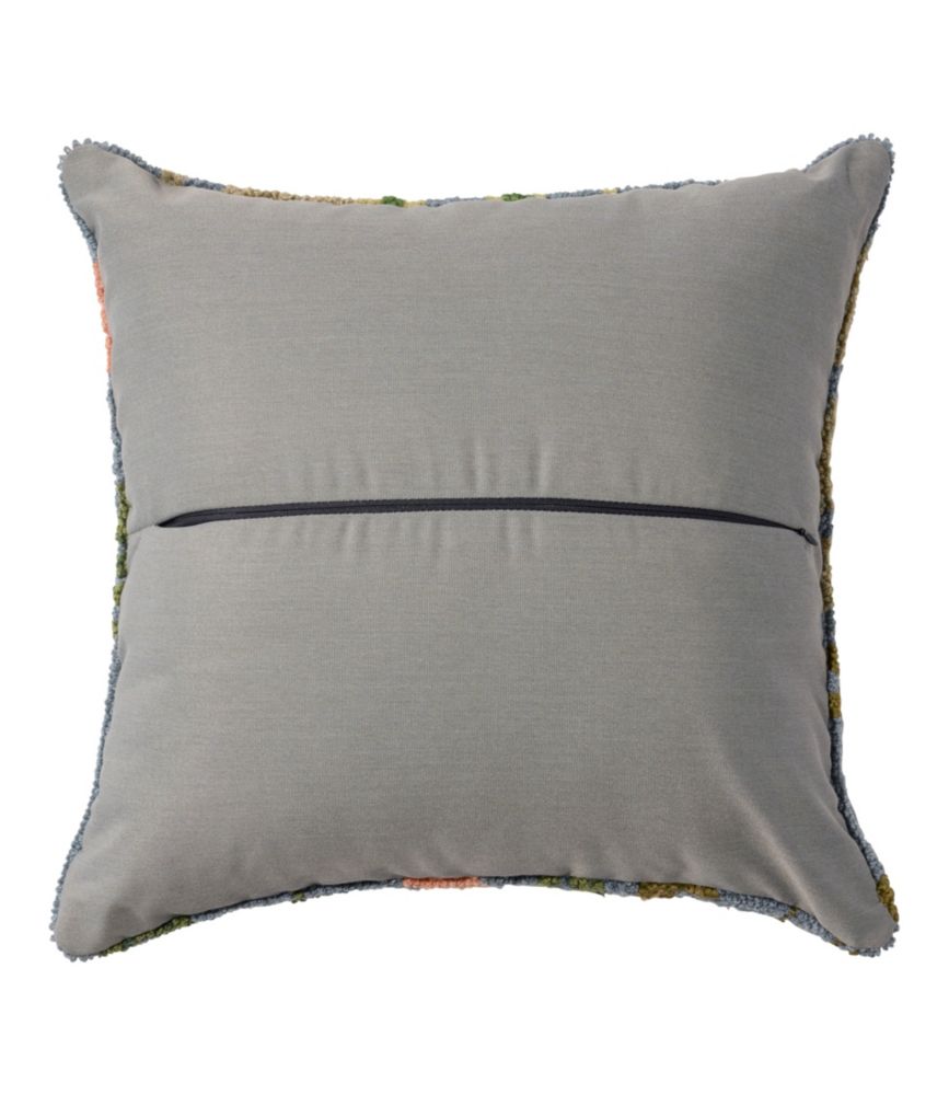 Indoor/Outdoor Hooked Pillow, Floral Bloom, 18" x 18"