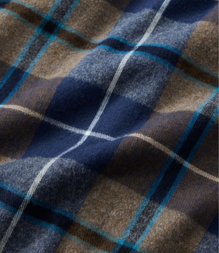 Men's Scotch Plaid Flannel Shirt, Slightly Fitted Untucked Fit, Bean of Freeport Green, small image number 5